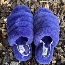 Girls UGG Fluff Yeah Slide Slippers size 4 Purple Flat Comfort Strap