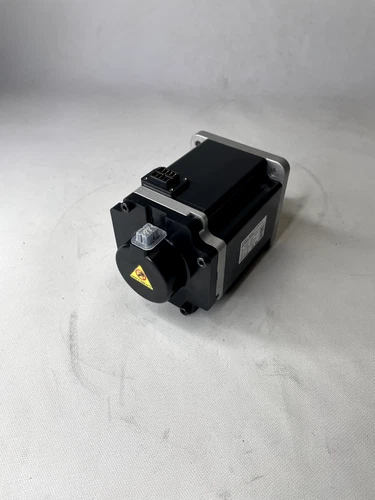 New Omron R88M-1M75030H-S2 Servo Motor Expedited Shipping - Picture 3 of 4