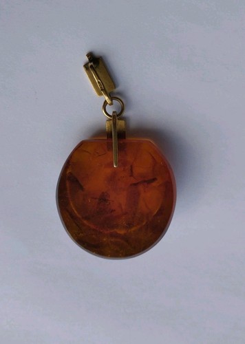 Vintage Large Baltic amber pendant made of natural amber. 8.8 gram - Picture 12 of 24
