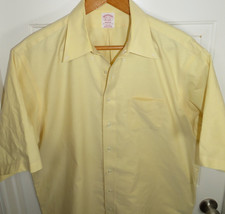 Brooks Brothers Madison Shirt 17.5-37 Yellow Short Sleeve Non-Iron Oxford Polo