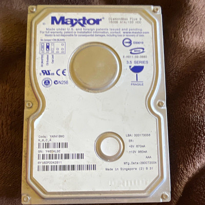 Maxtor DiamondMax Plus 9 YAR41BW0 160GB 3.5'' ATA/133 7200RPM 8MB HDD UNTESTED