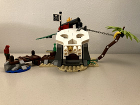 Lego Retired 70411 Pirates Treasure Island - Incomplete with Manual, No Box