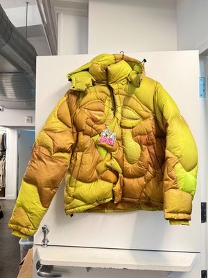 Kidsuper studios kissing puffer in gold L new