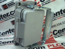 PHOENIX CONTACT HC-P:D25(F/M) GFI OUTLET / HCPD25FMGFIOUTLET (NEW IN BOX)