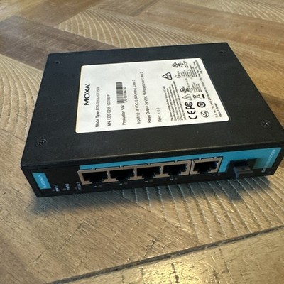 MOXA EDS-G205-1GTXSFP Unmanaged Full Gigabit Ethernet Switch