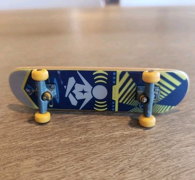 Vintage Tech Deck Alien Workshop Levitate Gen 1 1998-1999 RARE - Vintage!