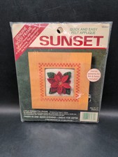 Sunset Felt fabric Applique Kits Christmas Poinsettia Kit With Frame 1995 NIP