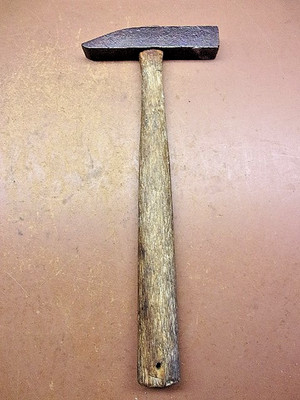 Vintage Unbranded 1 Lb. 1 Oz. Cross Peen Hammer w/12 1/2'' Handle Clean & Ready!