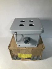 Square D 9001SKY4 4-Hole 30mm Control Station Enclosure Ser.D