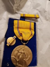 WWII  AMERICAN DEFENSE MEDAL+ RIBBON + LAPEL PIN BOX DATED 9/18/1945 REAL THING
