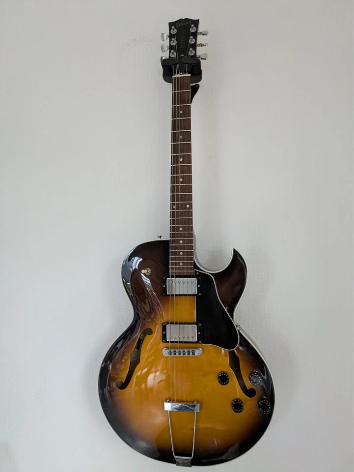 Gibson ES-135 Vintage Sunburst - Photo 1/4