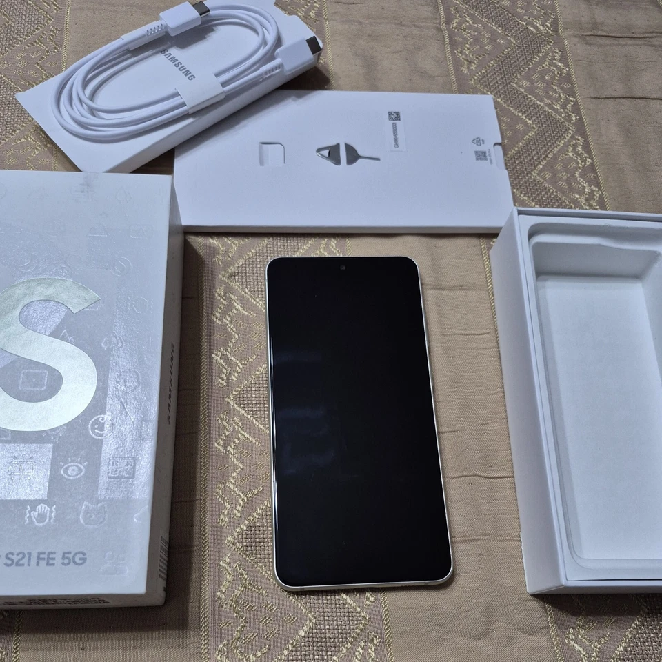 SMARTPHONE SAMSUNG GALAXY S21 FE 5G SM G990B 128 GB DUAL SIM 6.4" VERDE OTTIMO - Immagine 3 di 4