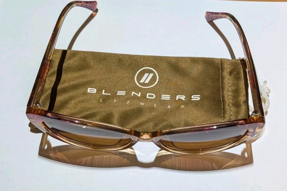 Blenders Miss Wild Sunglasses Full Rim Polarized Lenses 100% UV Protection Polar