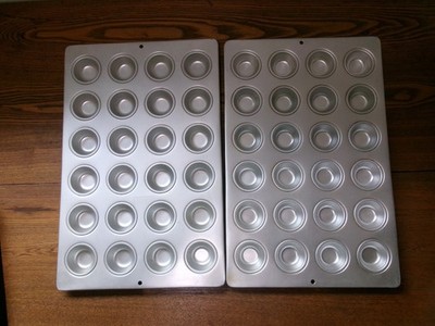 24-Cup Muffin Pan - Commercial Baking Tray for Cupcakes & Muffins Aluminum