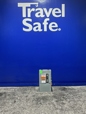 #ad GE 200 Amp Heavy Duty Fusible Safety Switch 266227 A 🟦 $234.00