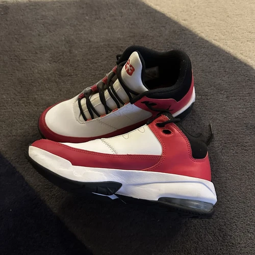 Scarpe Nike Air Jordan Max Aura 3 bianco rosso. Ottime condizioni