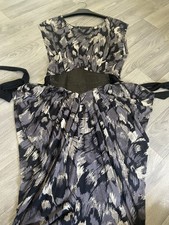miss selfrige Dress UK 8 Grey/Black/Cream Abstract Chiffon V-Neck Knee Length