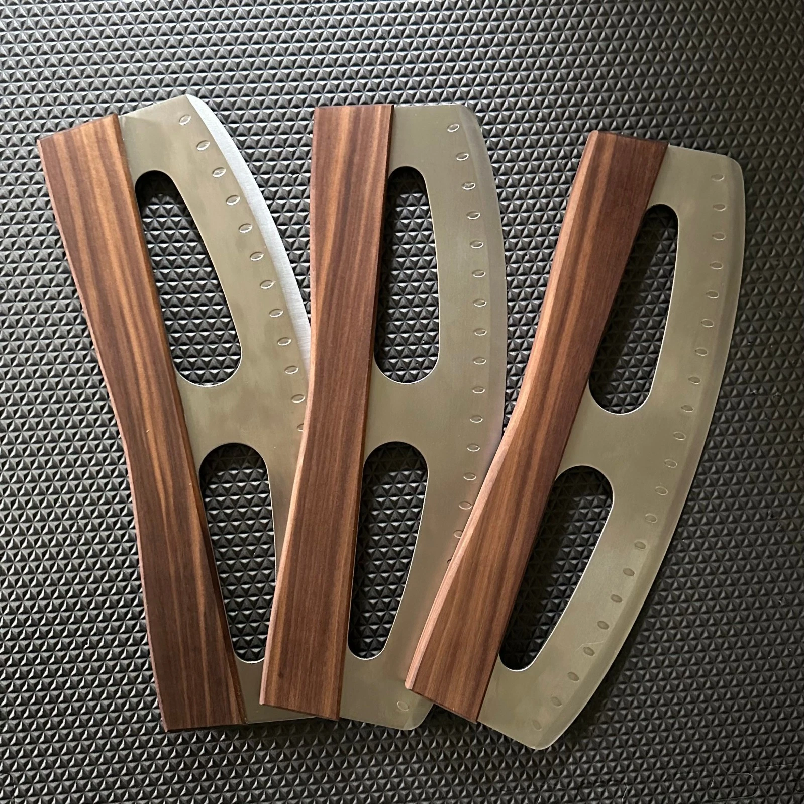 16-Inch Pizza Rocker Cutter Blade with Walnut Handles