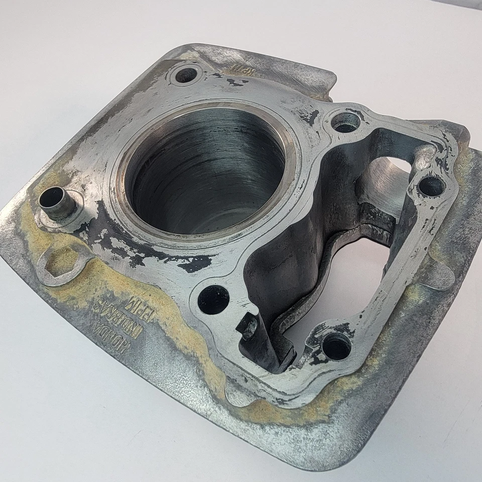 Honda CRF150F 2007-2017 CRF150 CRF 150 F 150F jarra de cilindro 12100-KPT-A00 Foto 3 de 4