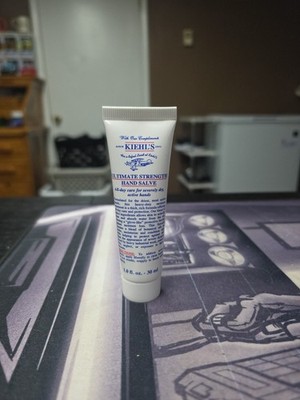 Kiehl's Ultimate Strength Hand Salve For Active Hands 1 oz/30ml New Without Box 