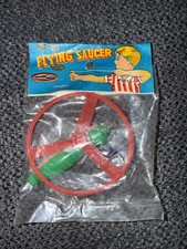 VINTAGE NOS TOYS AND NOVELTIES FLYING SPACE SAUCER New In Package Hong Kong