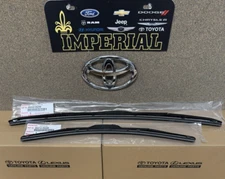 2021-2025 TOYOTA SIENNA GENUINE OEM WIPER BLADES 85212-06250 85222-06250