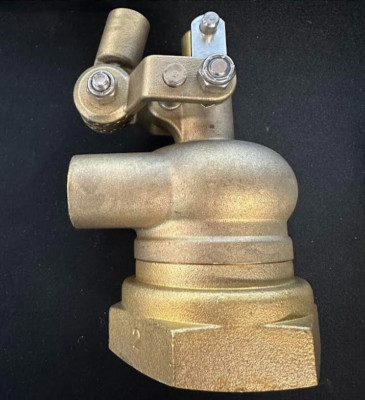 R605T-2-7 Float Valve, Brass, 2'', Pipe Mount, Angle 471F76