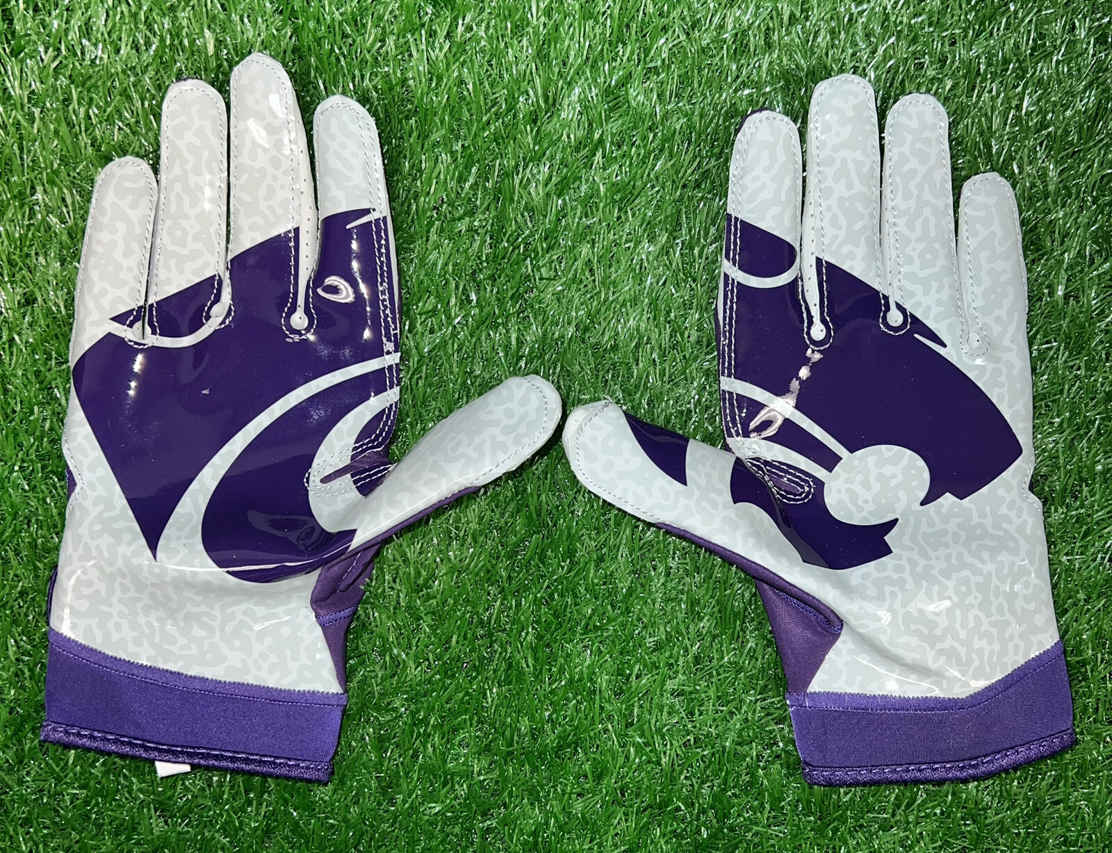 Nike Kansas State Team Issued Superbad 5.0 Football Gloves Used Size
