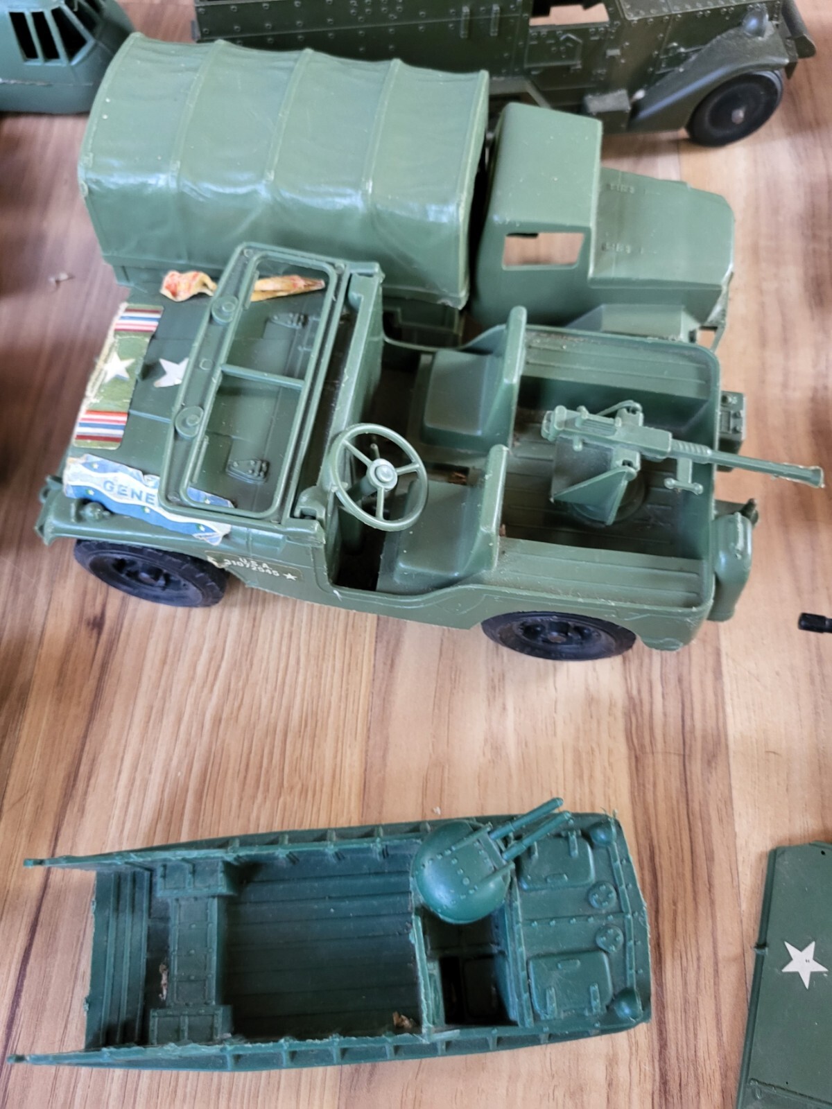 Lot Of 18 Vintage Plastic Army Military Toy Vehicles USA & Hong Kong