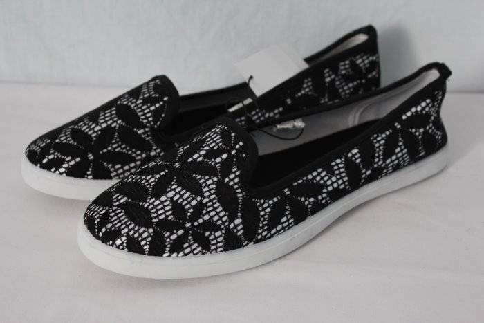 NEW Womens Tennis Shoes Size 6 Black Silver Floral Flats Ladies Slip On Sneakers