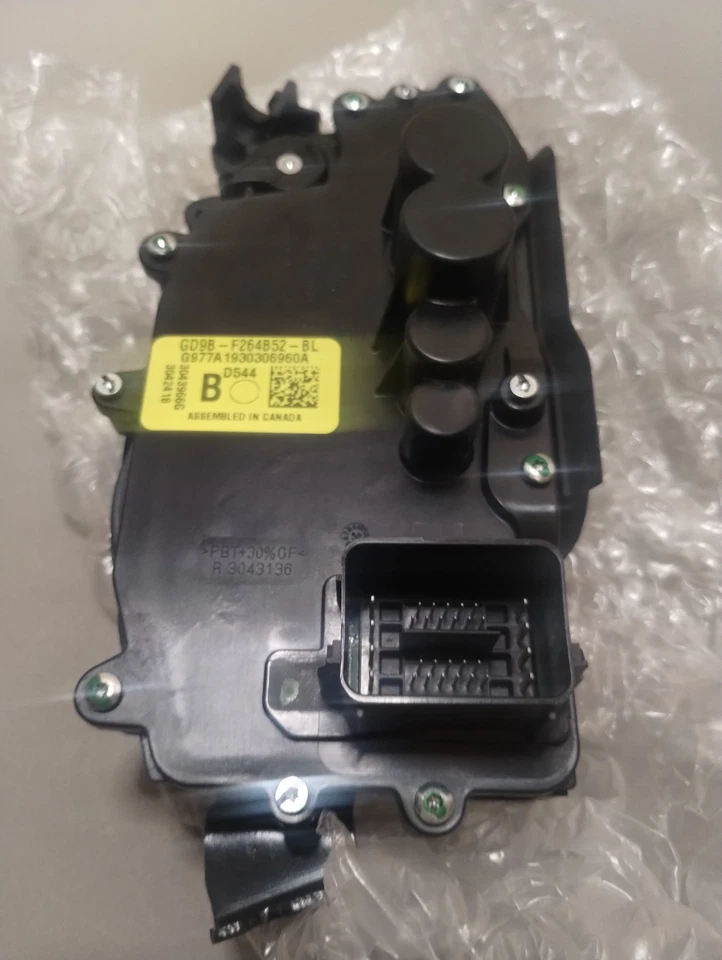 17-20 LINCOLN CONTINENTAL REAR LEFT DRIVER DOOR LOCK LATCH ACTUATOR OEM - Image 2 of 3