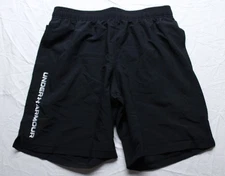 Under Armour Boy's Lightweight Tech Woven Wordmark Shorts WR4 Black Large NWT