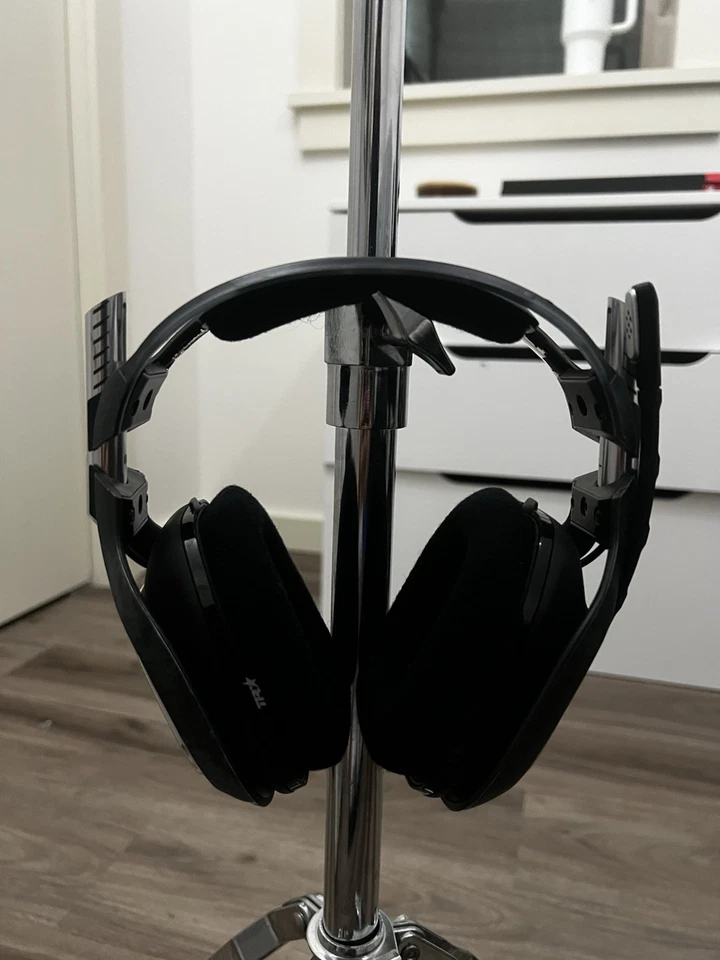 *RARE* Astro A40 x WWE 2K22 Wired Gaming Headset - Image 4 of 4