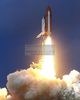 SPACE SHUTTLE DISCOVERY LAUNCH KENNEDY SPACE CENTER 1997 8X10 PHOTO