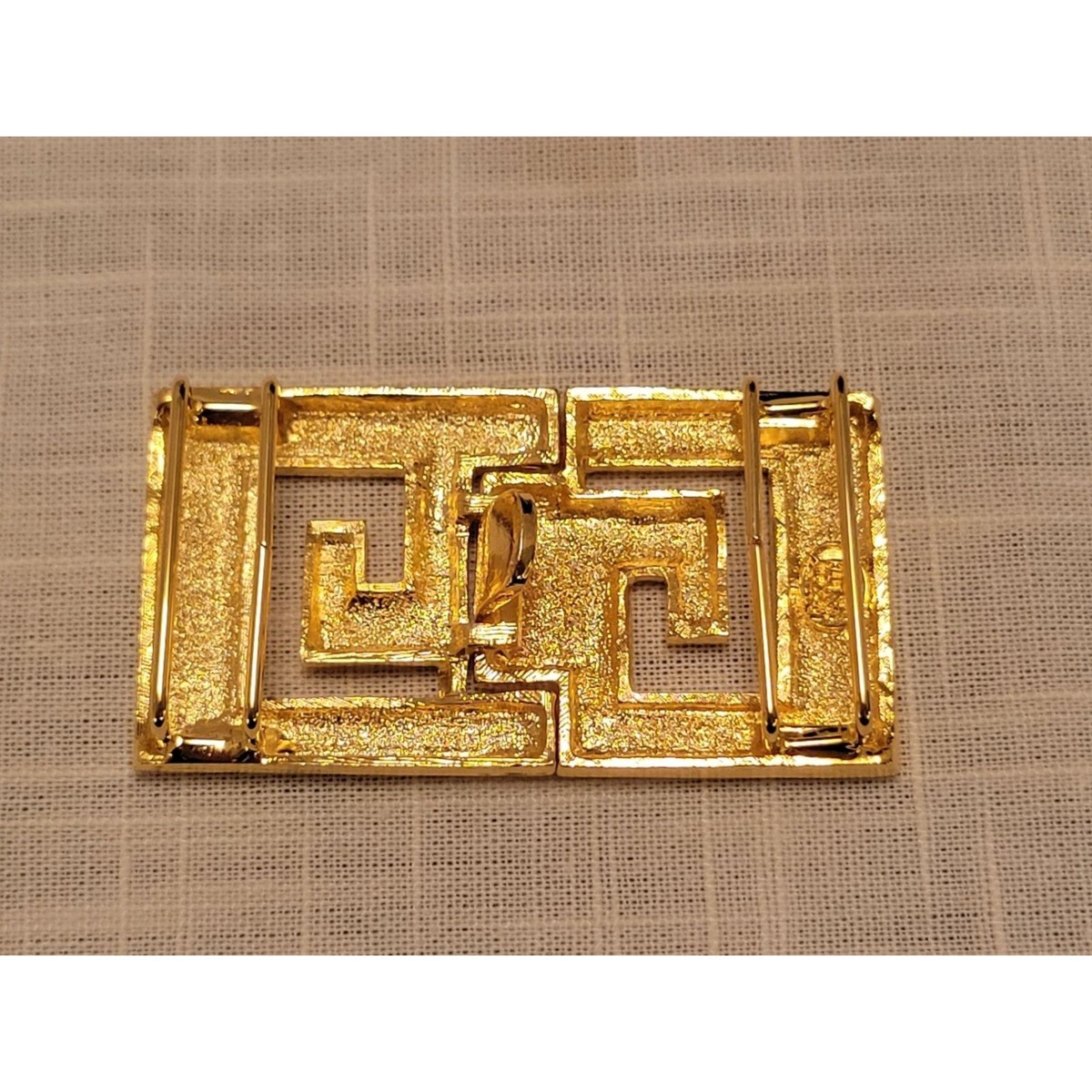 Chic Vintage Gold-Tone Designer Belt Buckle Set By Dotty  display picture 2