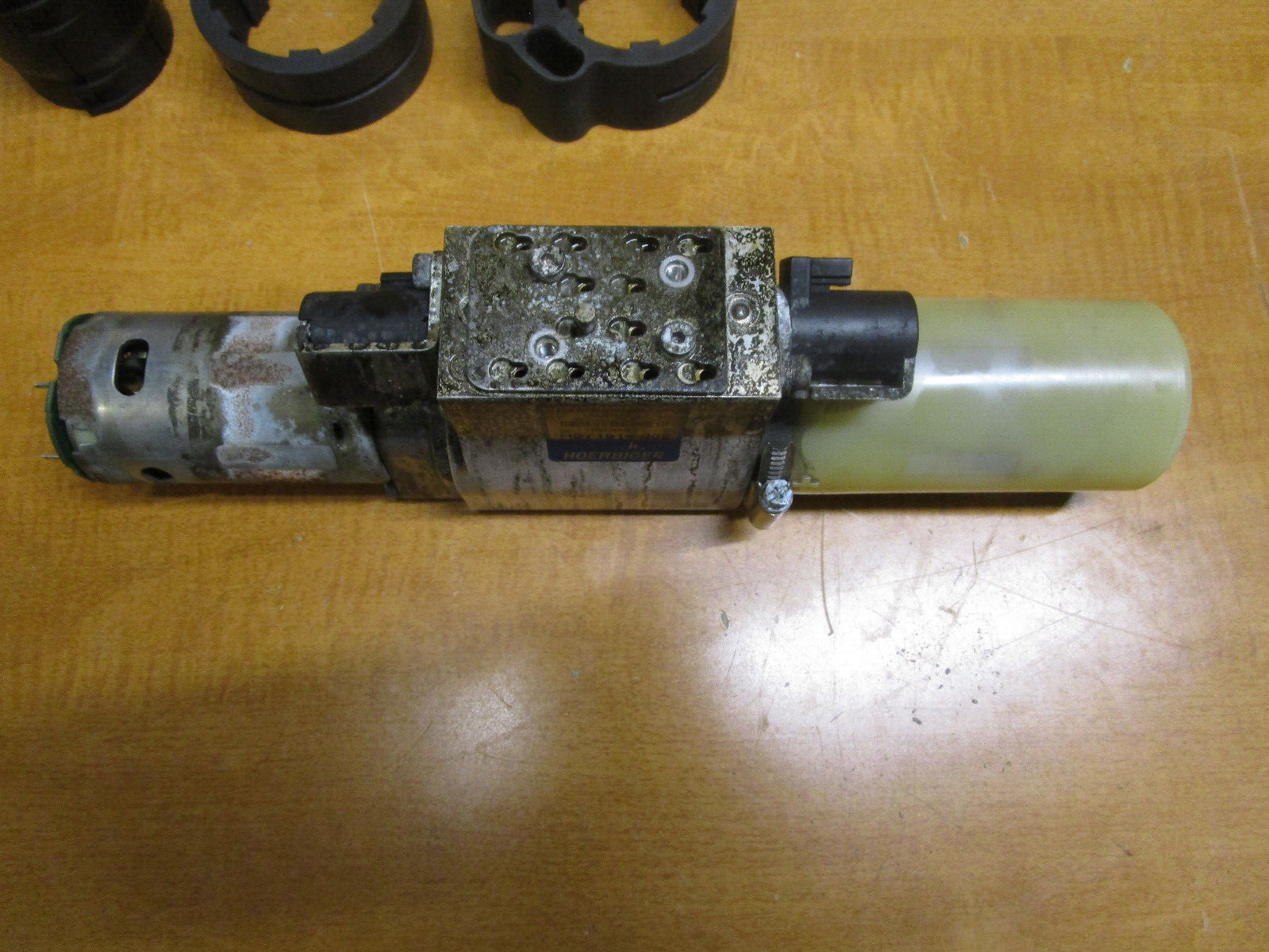 Lamborghini Huracan Convertible Roof Top Hydraulic Pump P/N 4T7898255