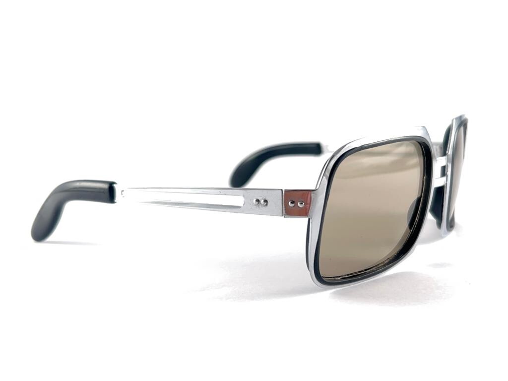 MINT VINTAGE SOLID SILVER FRAME LIGHT BROWN LENSE… - image 2