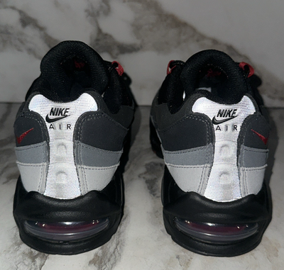 Size 8 - Liverpool F.C. x Nike Air Max 95 OG You'll Never Walk