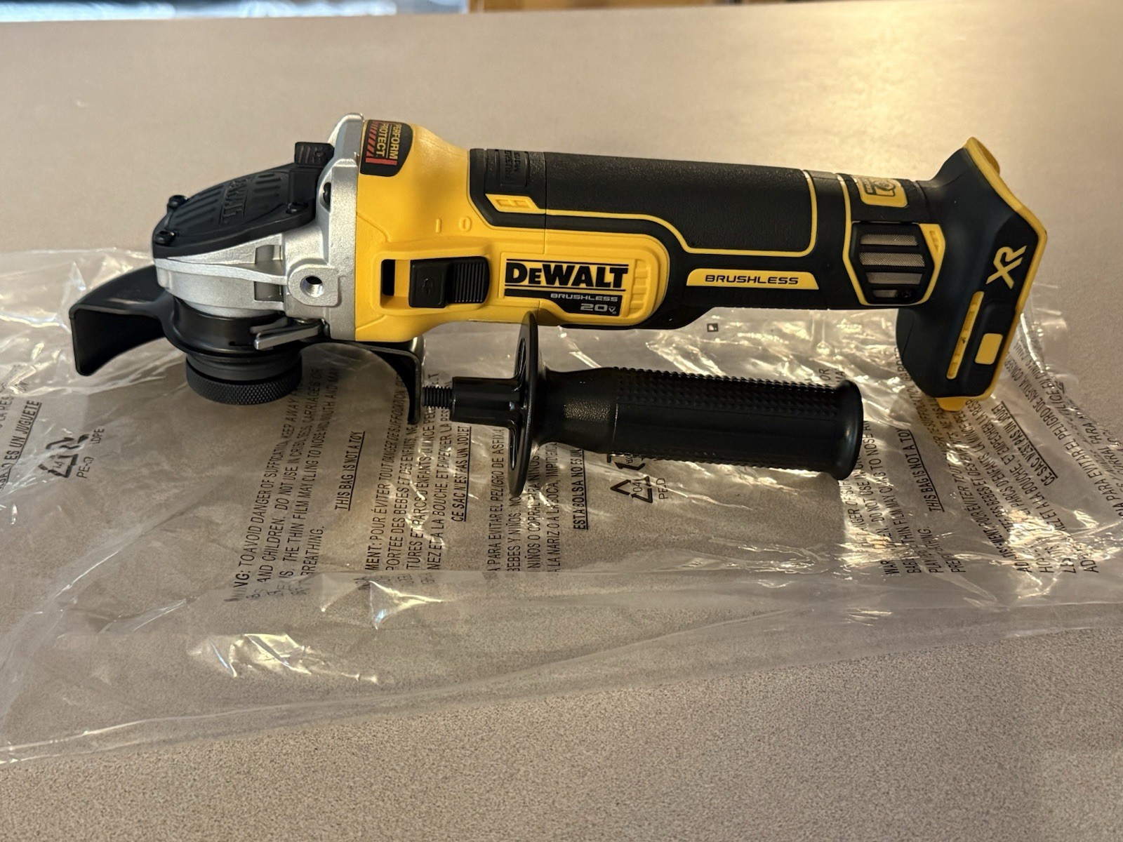 New Dewalt DCG405B 20V 20 Volt Max XR 4-1/2" Angle Grinder W