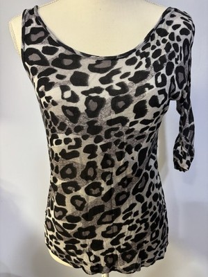 Almost Famous Blouse Cheetah Print. One Side No Sleeve Other 3/4 Sleev. Sz S EUC