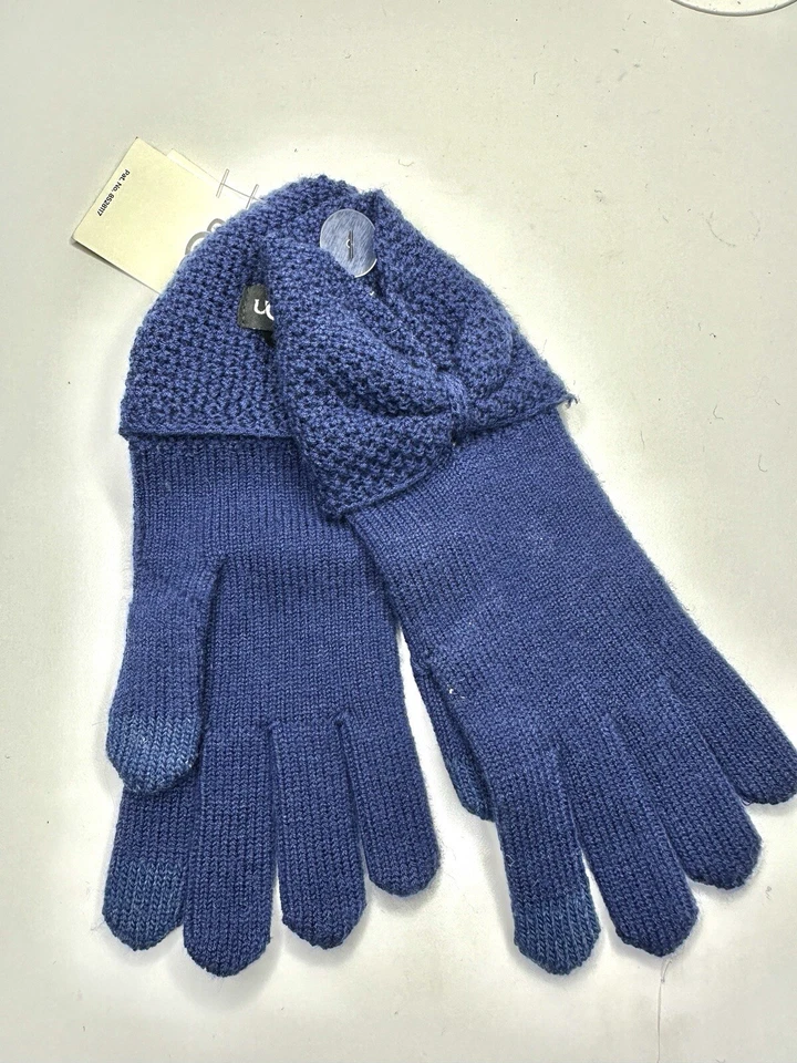 UGG 女式 Navy Knit Bow Tech 手套羊毛混纺 O/S - 全新带标签 — 第 4/4 张图片