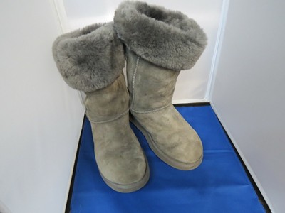 ugg boots taupe