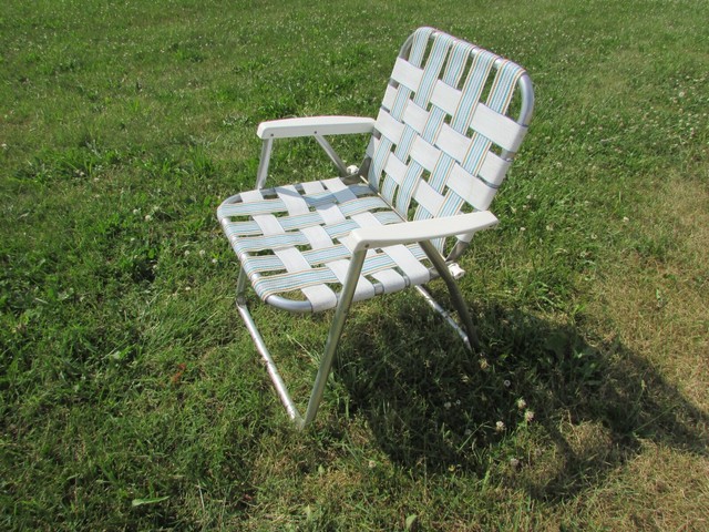 ALUMINUM FOLDING WEBBED LAWN CHAIR, PLASTIC ARMS, WHITE ...