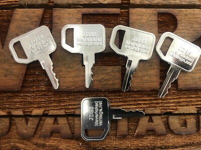 5 Keys for John Deere Skid Steer,fits many models, PN KV13427,T209428,comp loadr