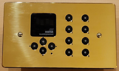 Helvar HES91250 - 24 Kanal / 8 Szenen Ambience Master Controller.