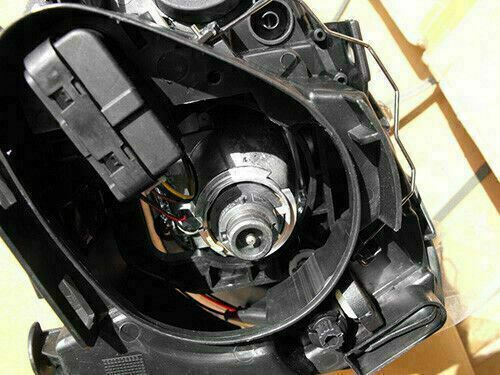 D2S D2R 8000K Blue 70W HID Xenon Replacement JDM High Low Beam Headlight Bulbs - Picture 7 of 10