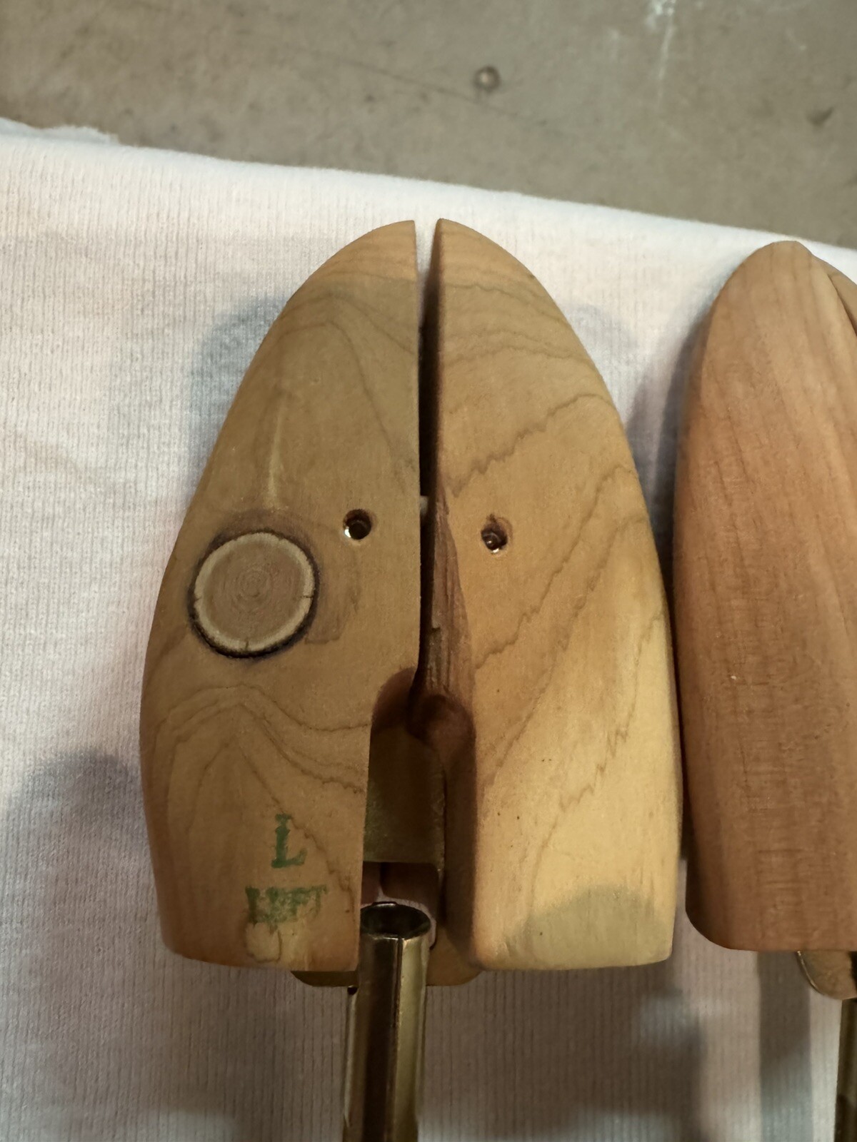 Cole Haan Shoe Tree Shoe Keepers Cedar Wood Adjustable - Size L (Women's)