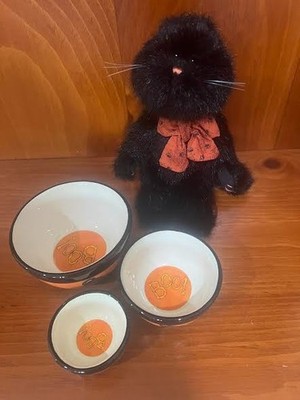 Boyds Bears 654652 Cornelius' Cat Bowls & Black Cat w/ Orange Bear Paw Print Bow