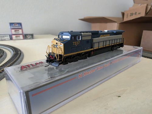 Locomotora diésel Atlas 51923 escala N CSX tablero 8-40CW #7337 LN/caja | Condition: Used