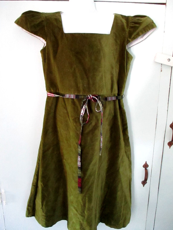 Strasburg Girls Green Velvet Dress Plaid Ribbon Belt  Holiday  Party Sz 12